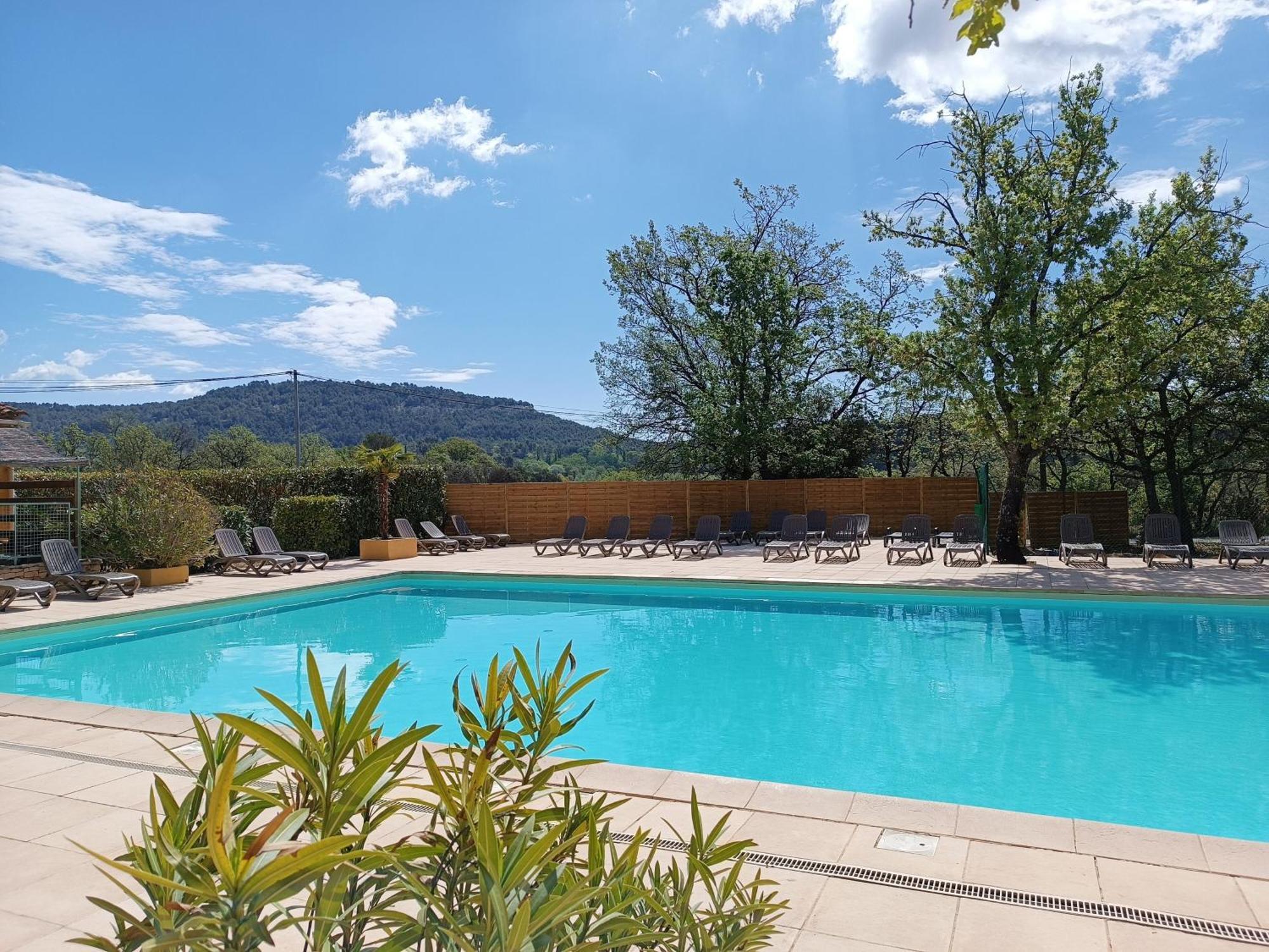 Hotel Domaine Les Chenes Blancs Saint-Saturnin-lès-Apt Zewnętrze zdjęcie