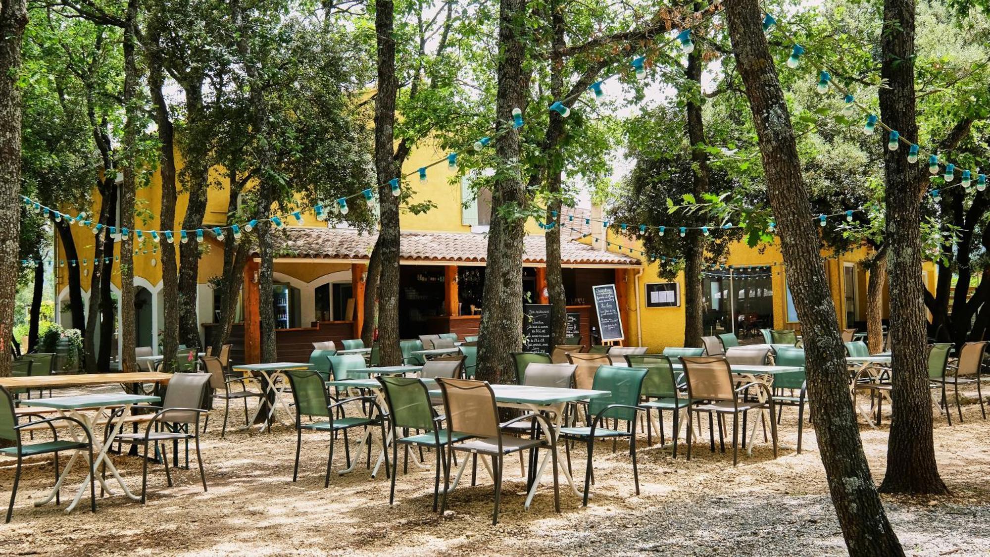 Hotel Domaine Les Chenes Blancs Saint-Saturnin-lès-Apt Zewnętrze zdjęcie