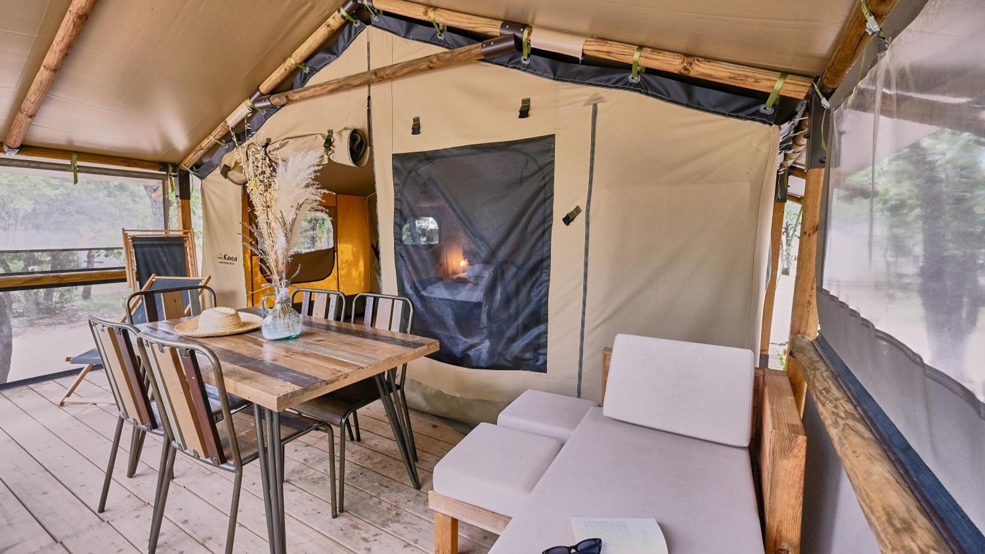 Hotel Domaine Les Chenes Blancs Saint-Saturnin-lès-Apt Zewnętrze zdjęcie