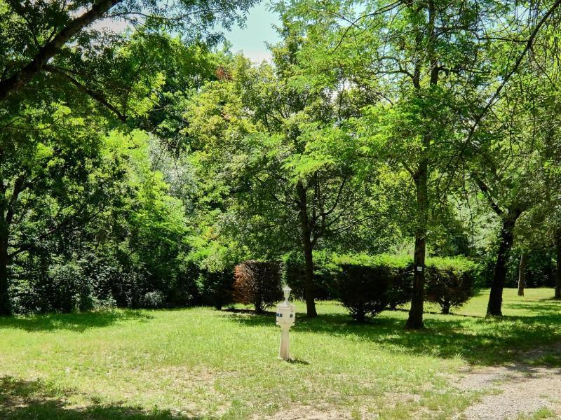 Hotel Domaine Les Chenes Blancs Saint-Saturnin-lès-Apt Zewnętrze zdjęcie